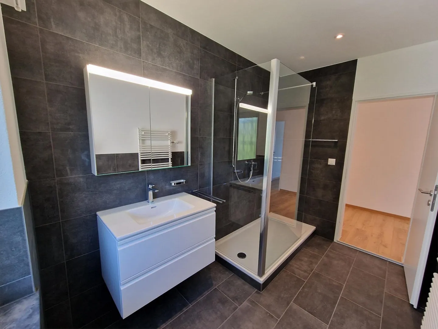 Vie Élégante - Photo 2 sur 8