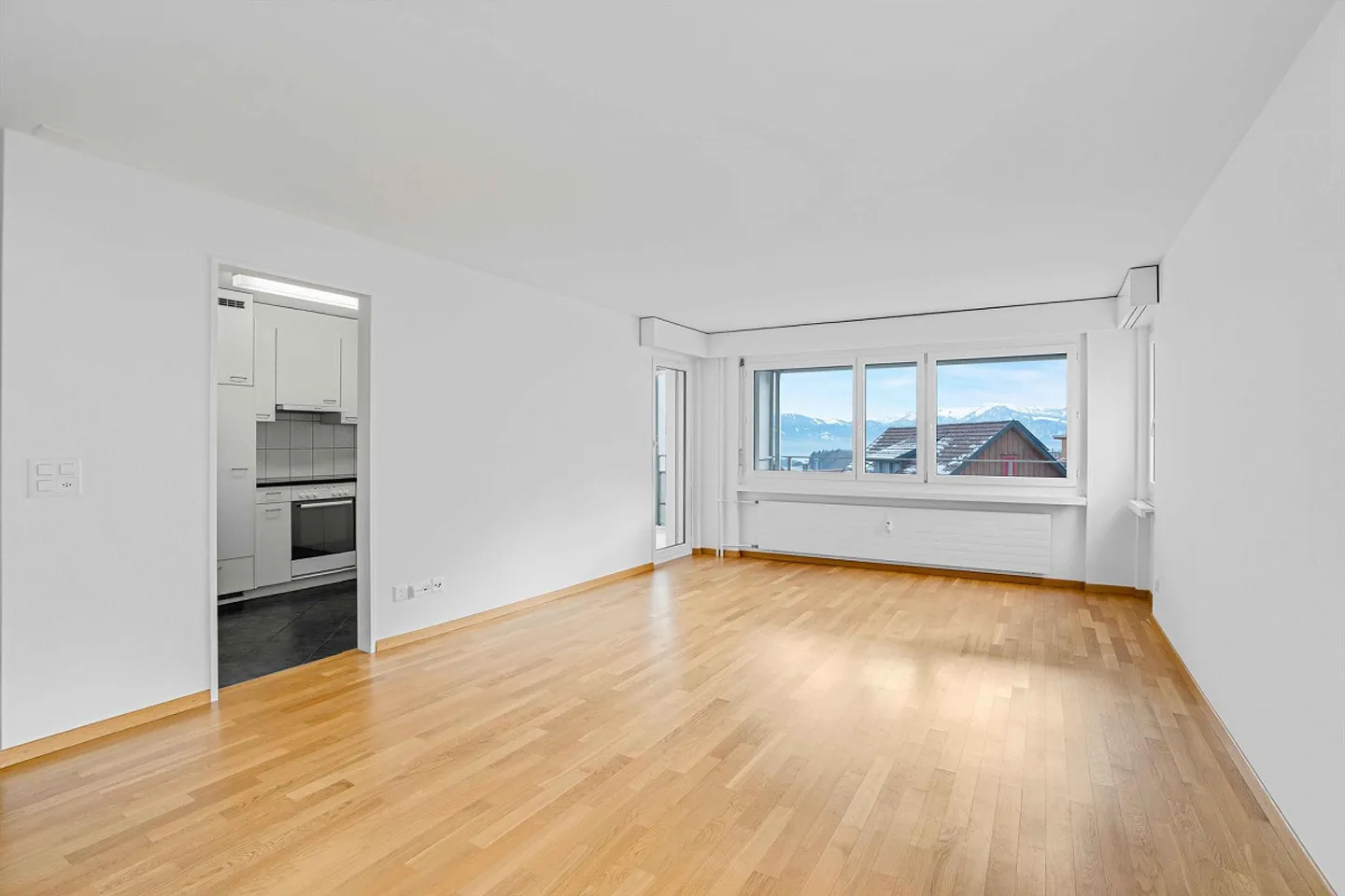 Appartamento soleggiato con vista - Foto 7 di 10