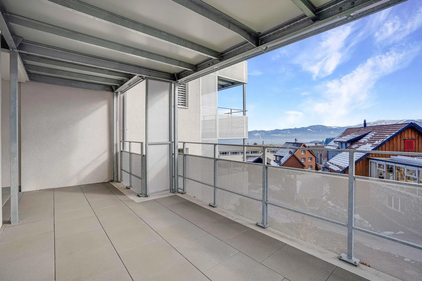 Appartamento soleggiato con vista - Foto 8 di 10