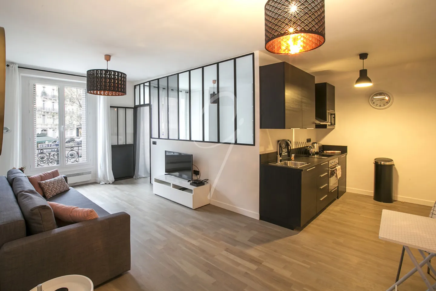 Maison contiguë pleine de charme - Photo 1 sur 1