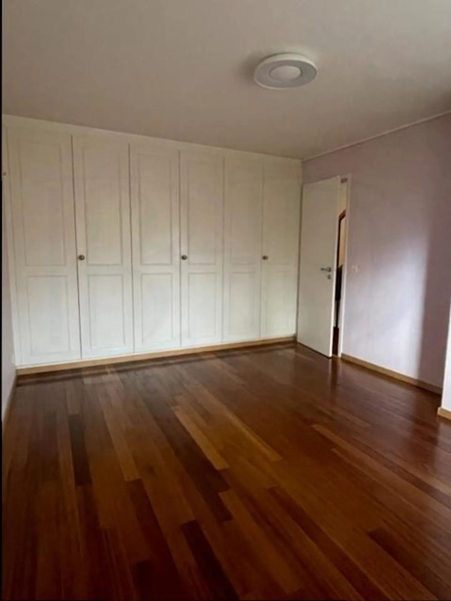 Charming Family Home in Bellevue - Photo 8 of 12