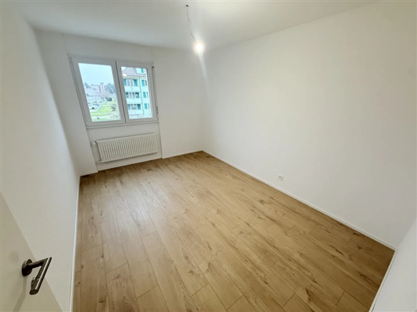 Completely renovated 3.5-room apartment in the heart of Payerne - Photo 3 of 7