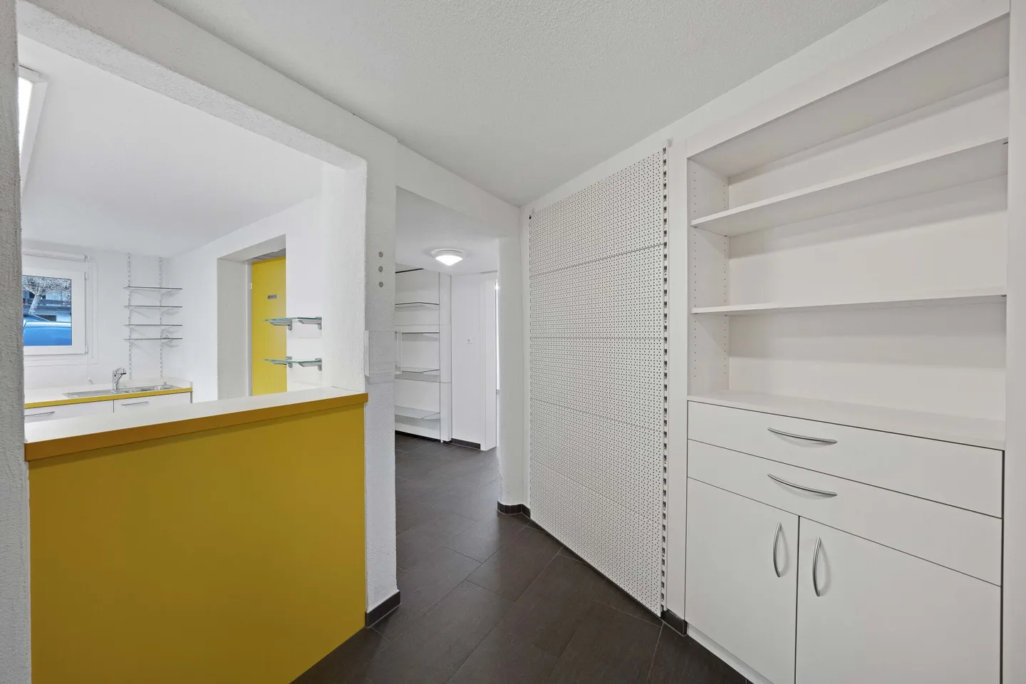 Bureau / Locaux de Pratique - Photo 3 sur 10