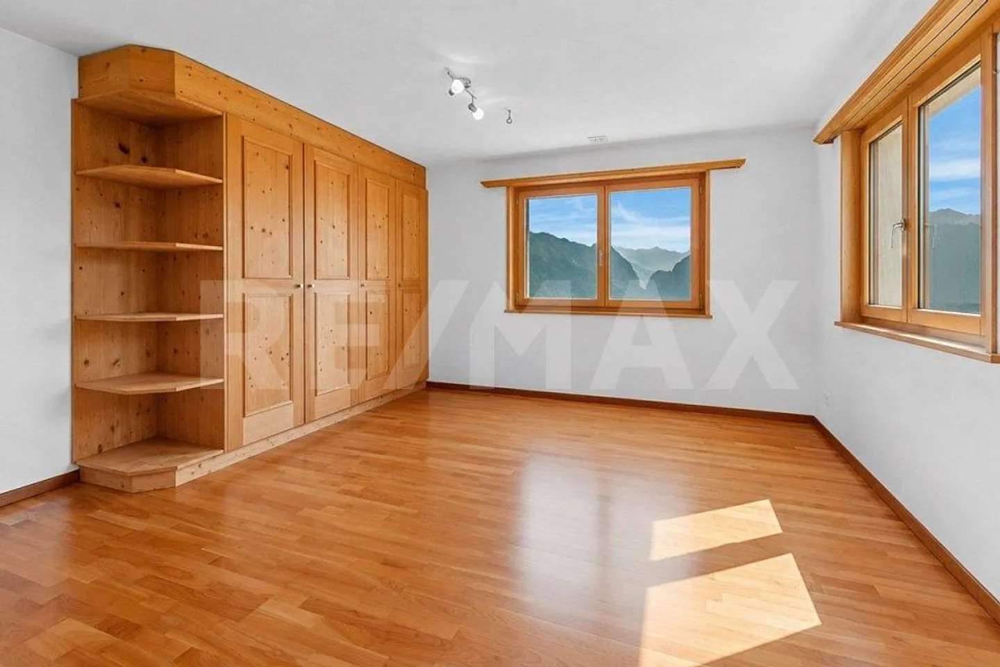 Geräumige Maisonette mit Garten - Foto 7 von 13