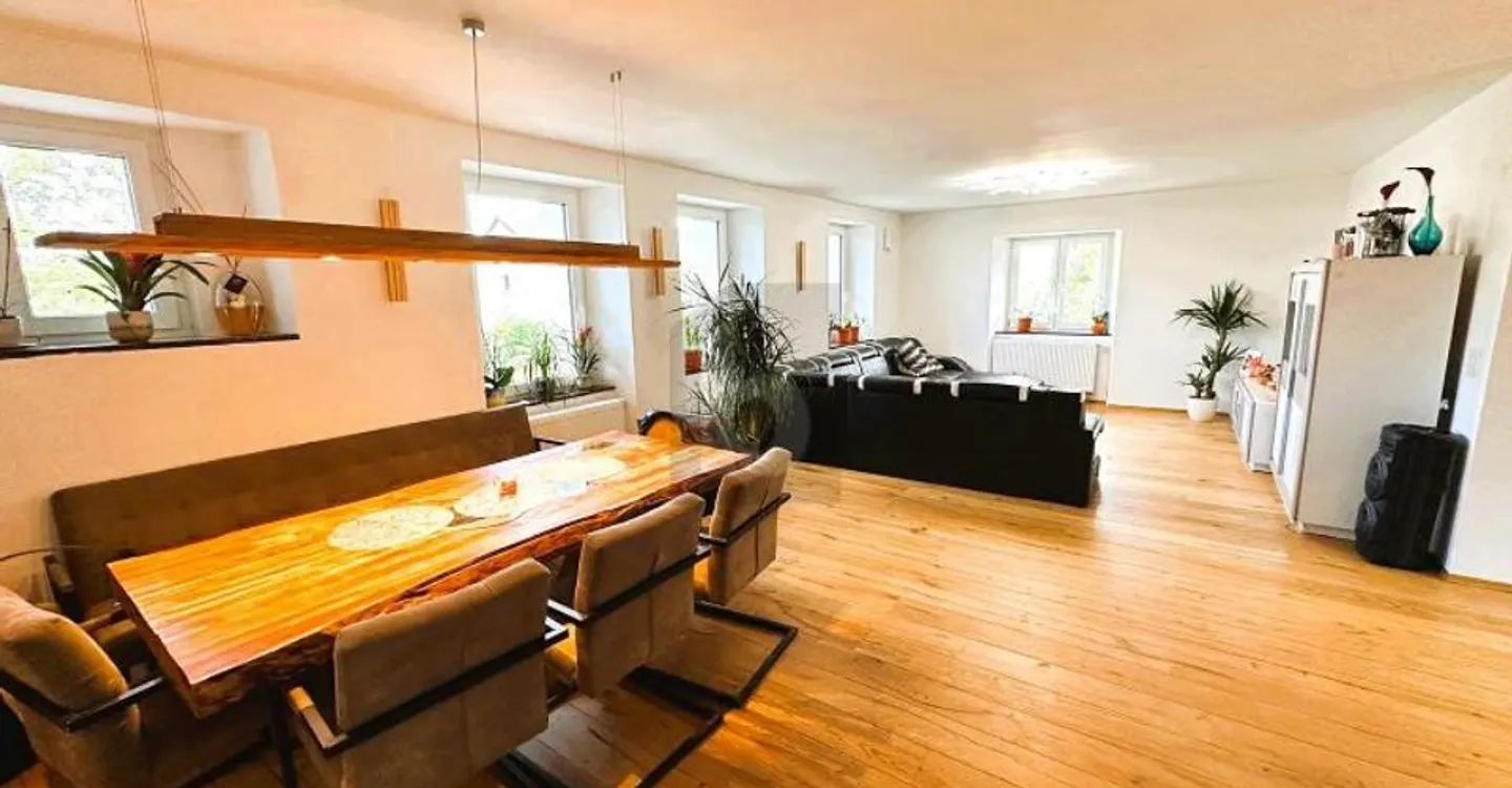 HOCHWERTIG KERNSANIERT, AN RUHIGER LAGE - Photo 3 sur 6