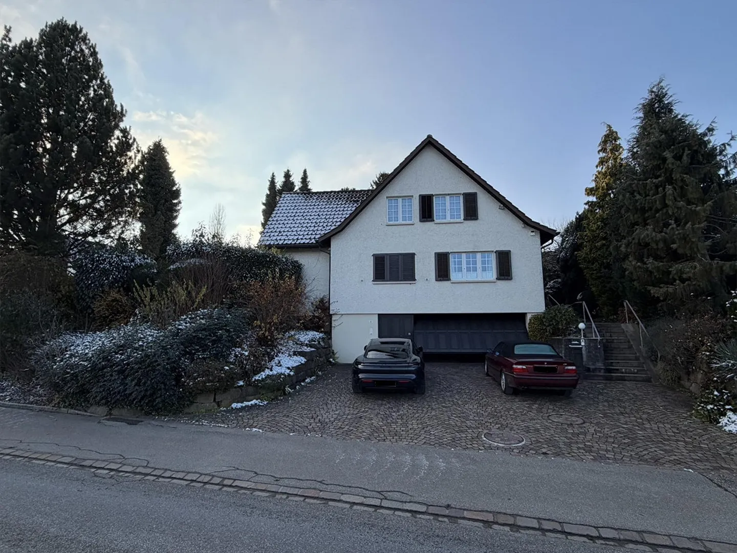 Maison individuelle de 7,5 pièces avec piscine intérieure et jardin paradisiaque - Photo 17 sur 17