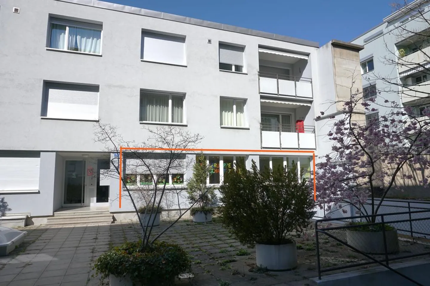 Locaux commerciaux lumineux à Gundeli - Photo 1 sur 6