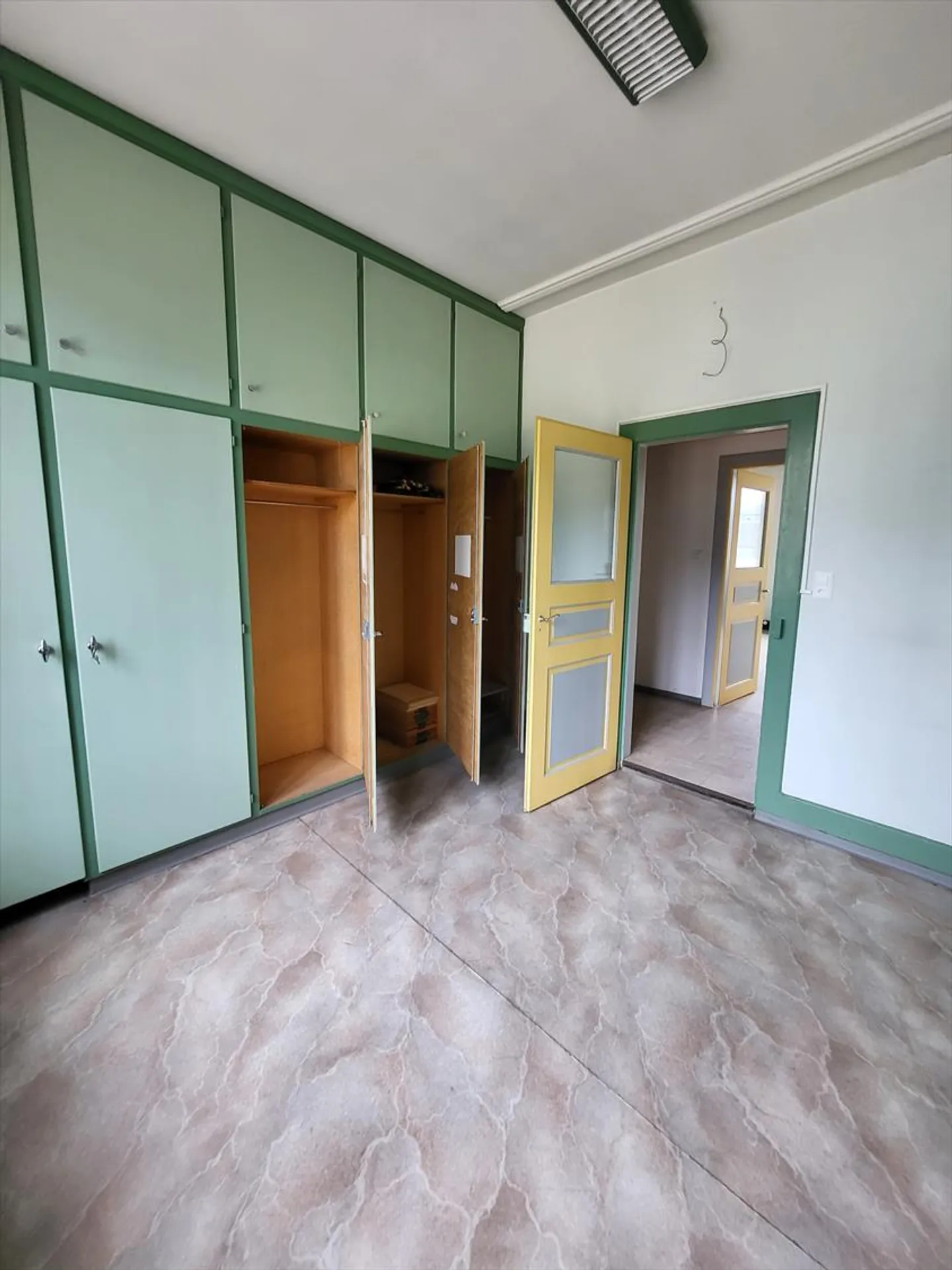 Spazio di 129m2 nel cuore della stazione di Delémont - Foto 4 di 11