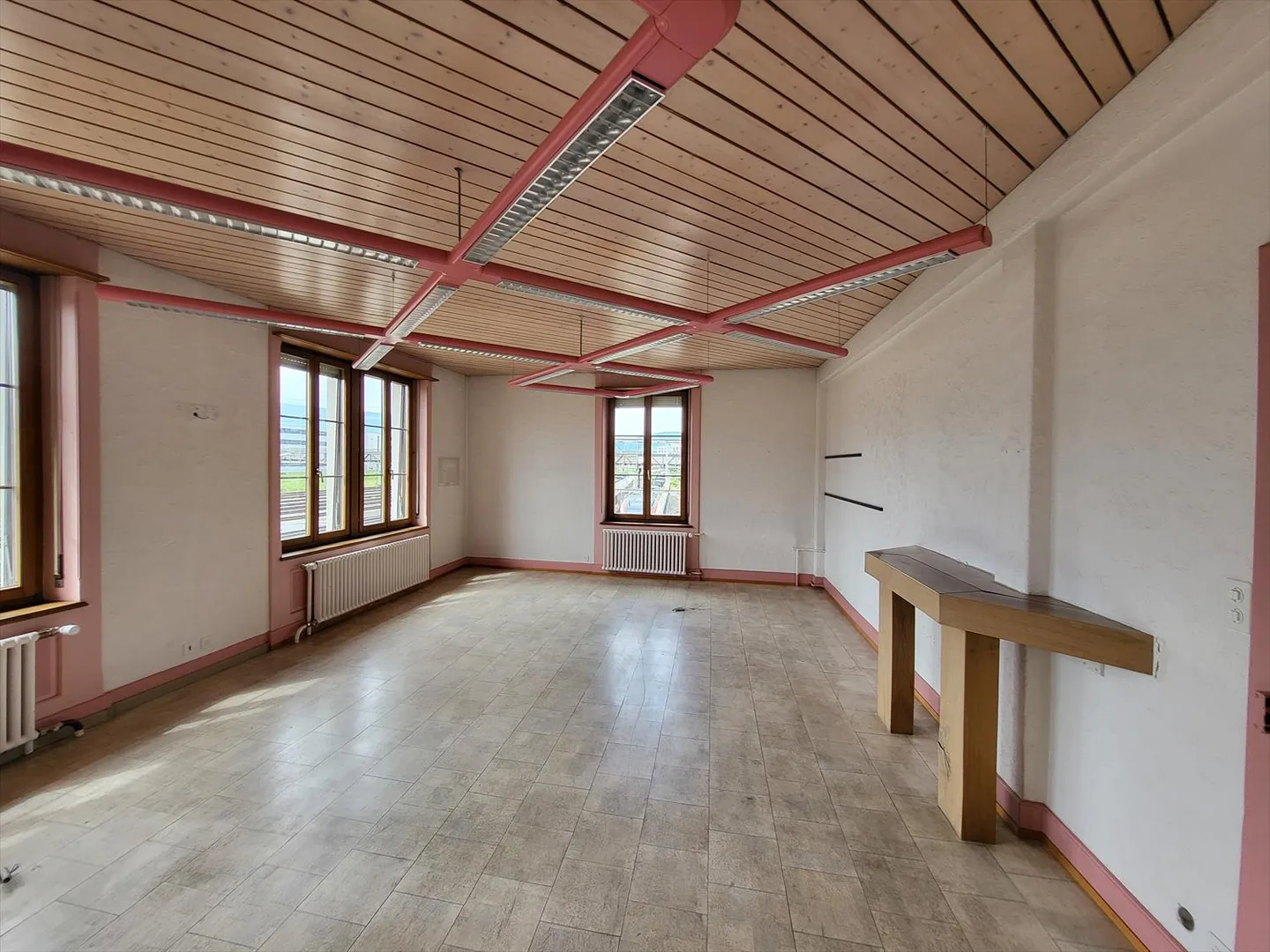 Spazio di 129m2 nel cuore della stazione di Delémont - Foto 5 di 11