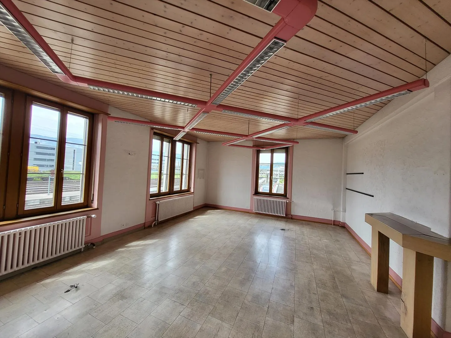 Spazio di 129m2 nel cuore della stazione di Delémont - Foto 6 di 11