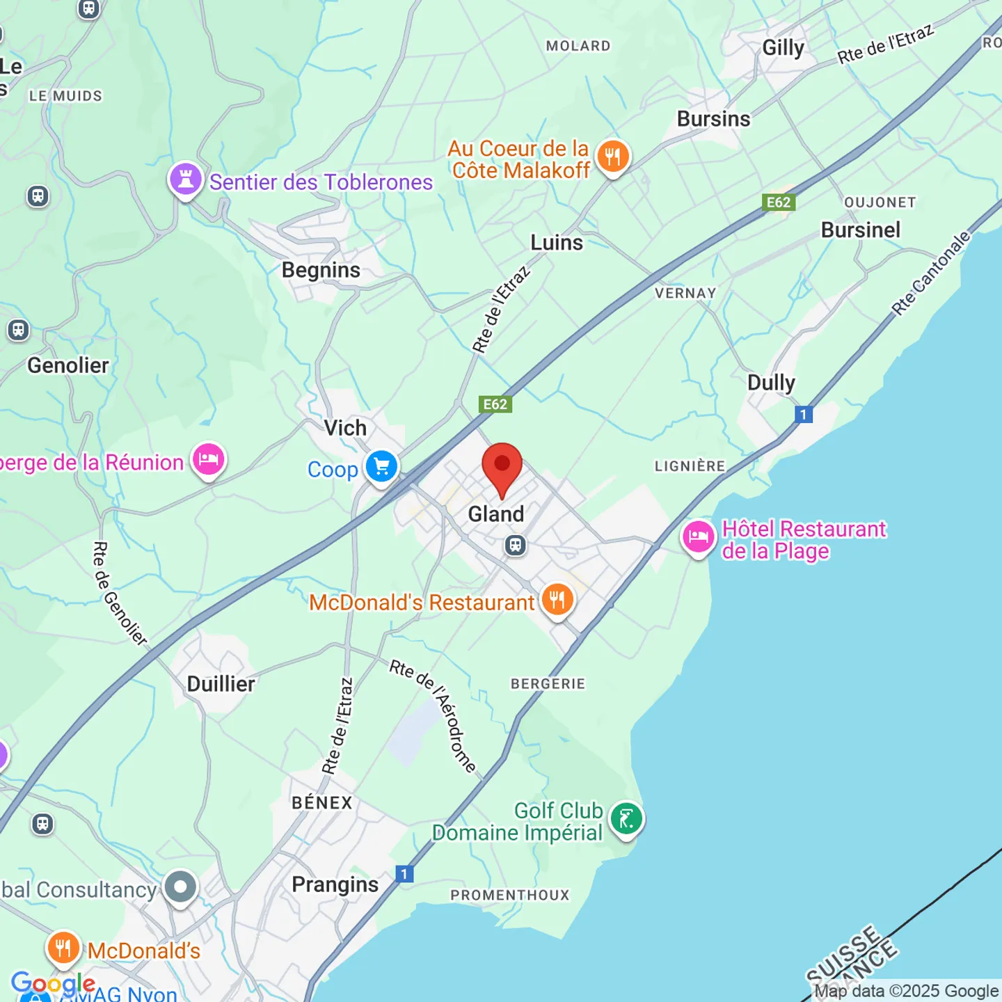 DO NOT MISS! 3.5 ROOM APARTMENT IN THE CENTER OF GLAND - Photo 2 of 2