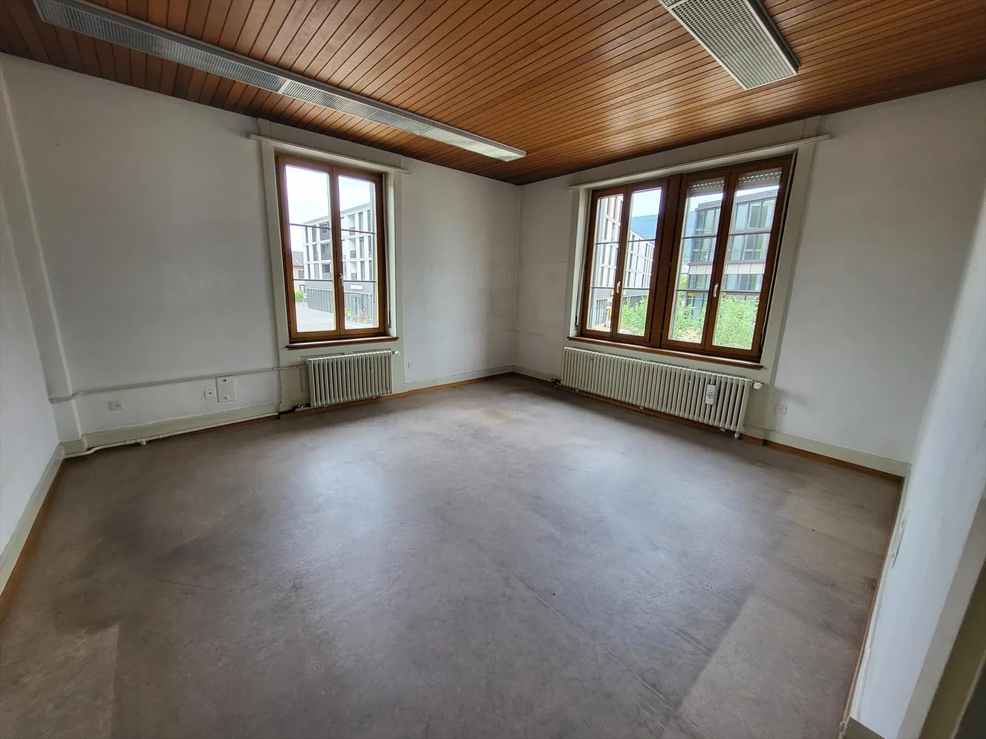 Spazio di 129m2 nel cuore della stazione di Delémont - Foto 9 di 11