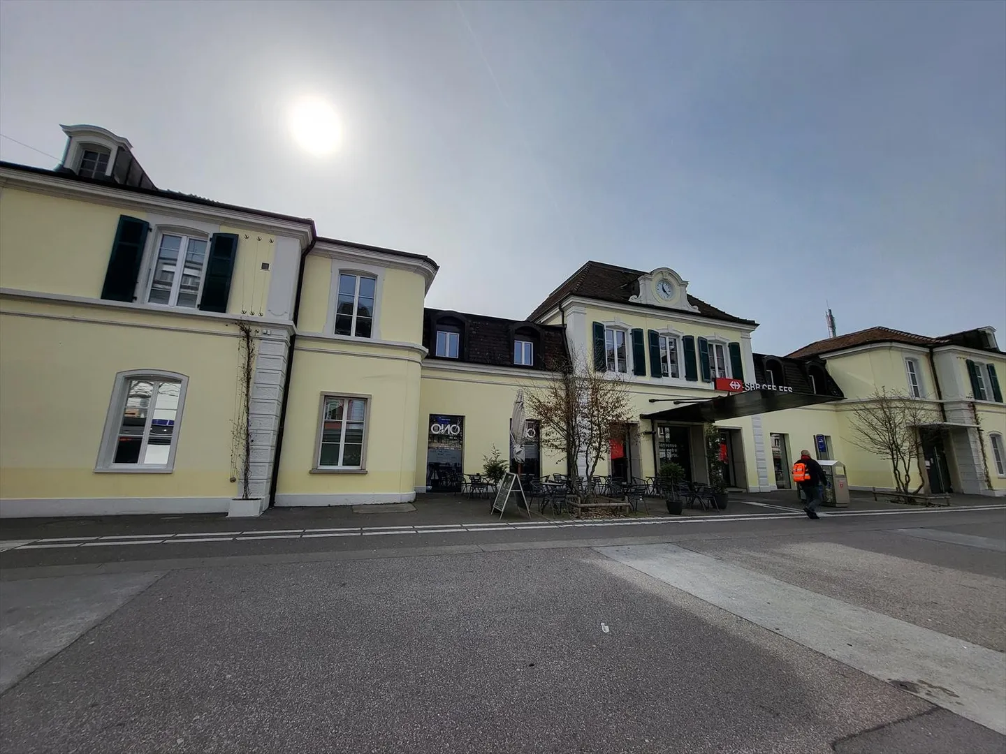 Spazio di 129m2 nel cuore della stazione di Delémont - Foto 1 di 11