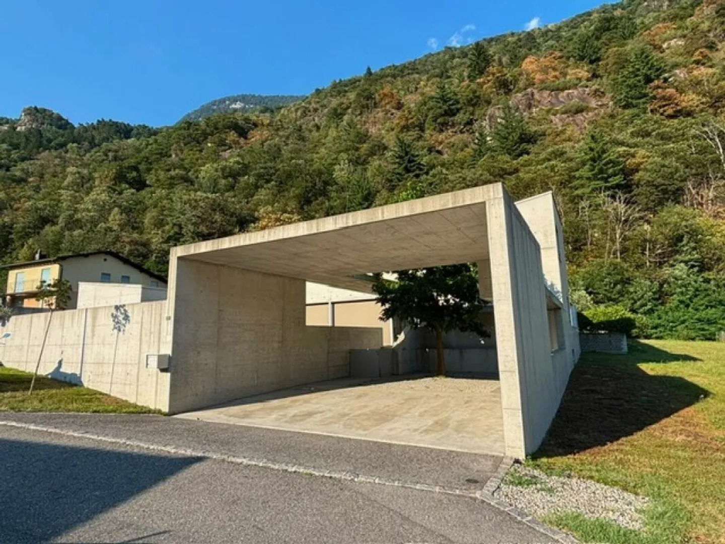 Modern Villa in Tranquil Area - Photo 21 of 31