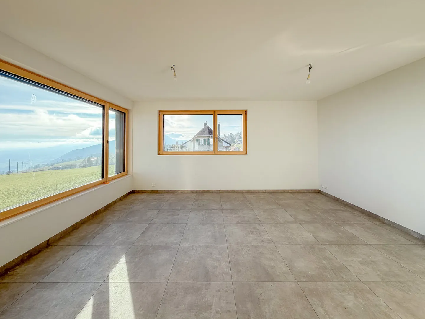 Apartment for rent - Photo 3 of 12