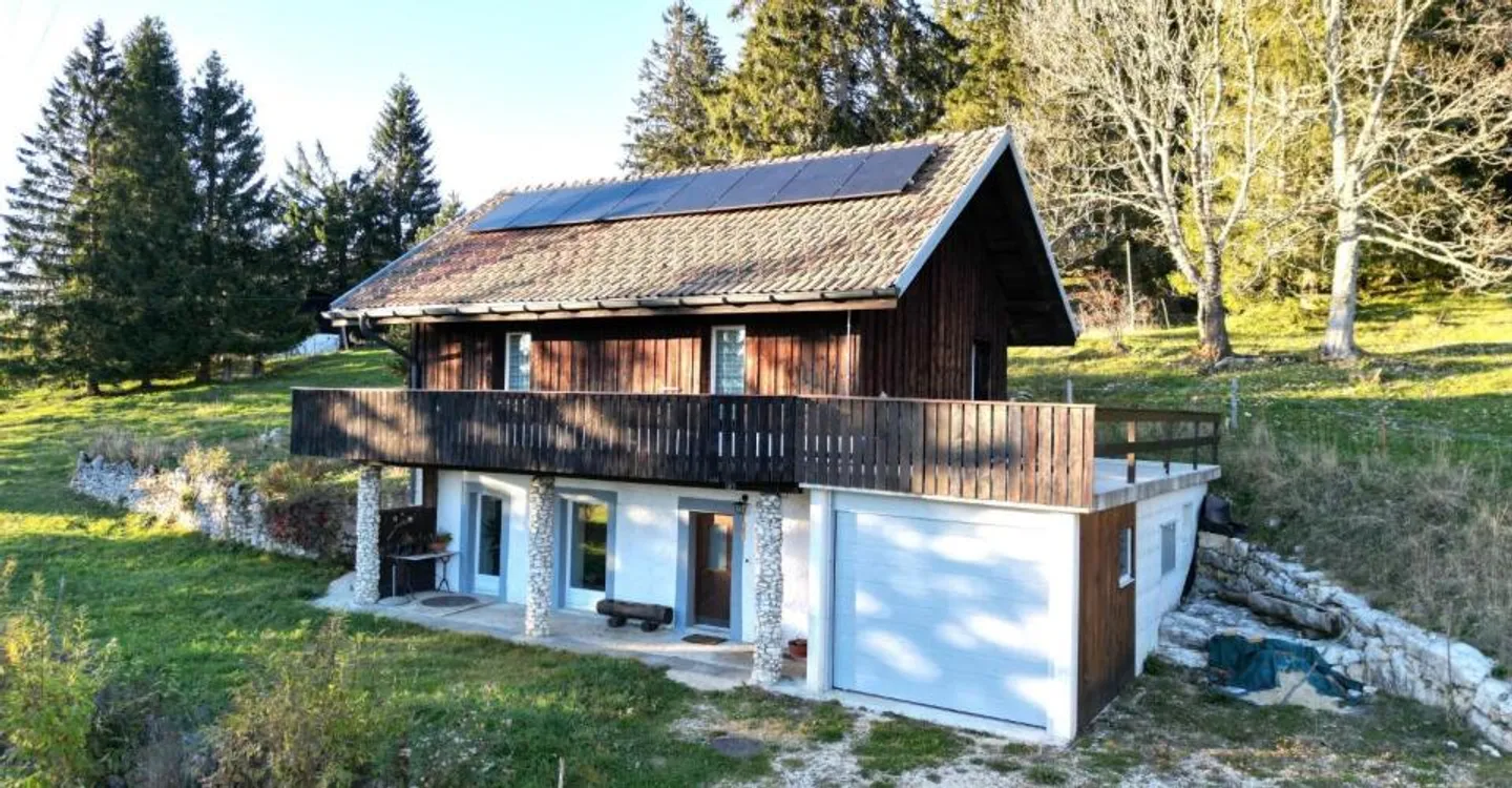Charming Nature Chalet - Photo 8 of 12
