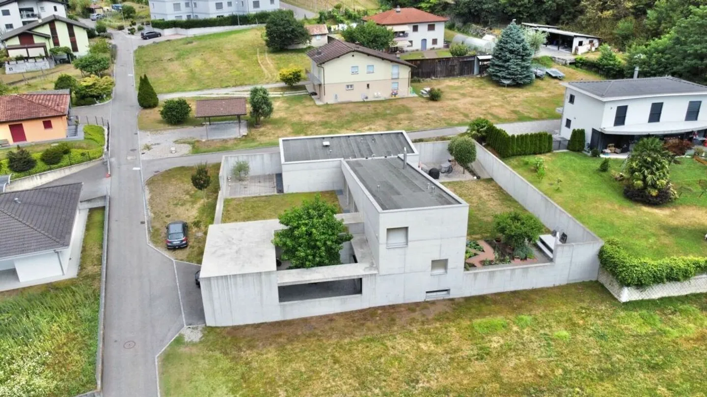 Modern Villa in Tranquil Area - Photo 23 of 31