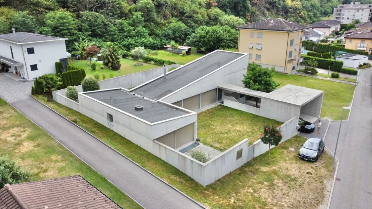 Modern Villa in Tranquil Area - Photo 24 of 31
