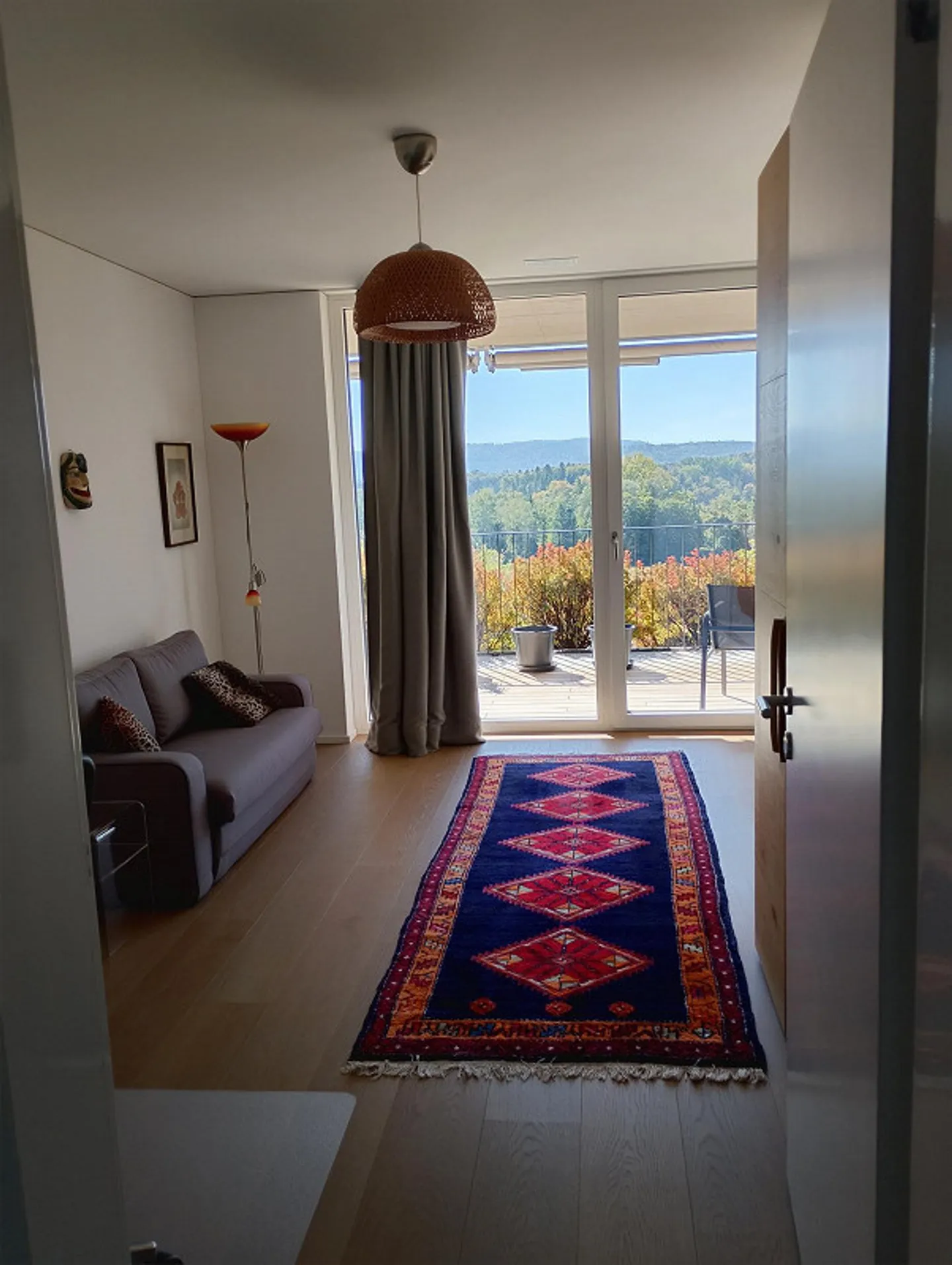 Modern Terrace Apartment with a View - Photo 7 of 16