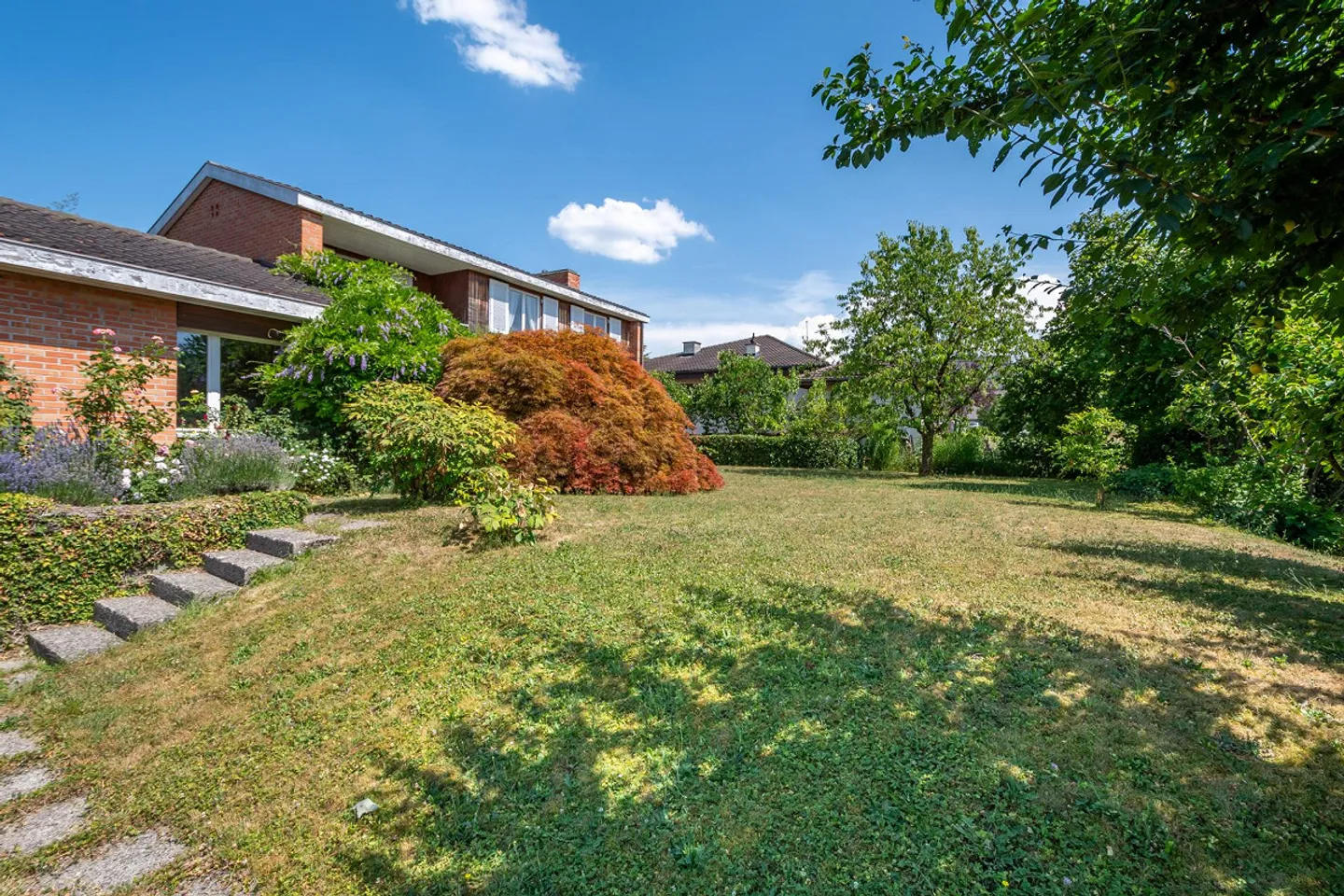Maison individuelle au caractère unique avec un vaste espace extérieur - Photo 8 sur 22