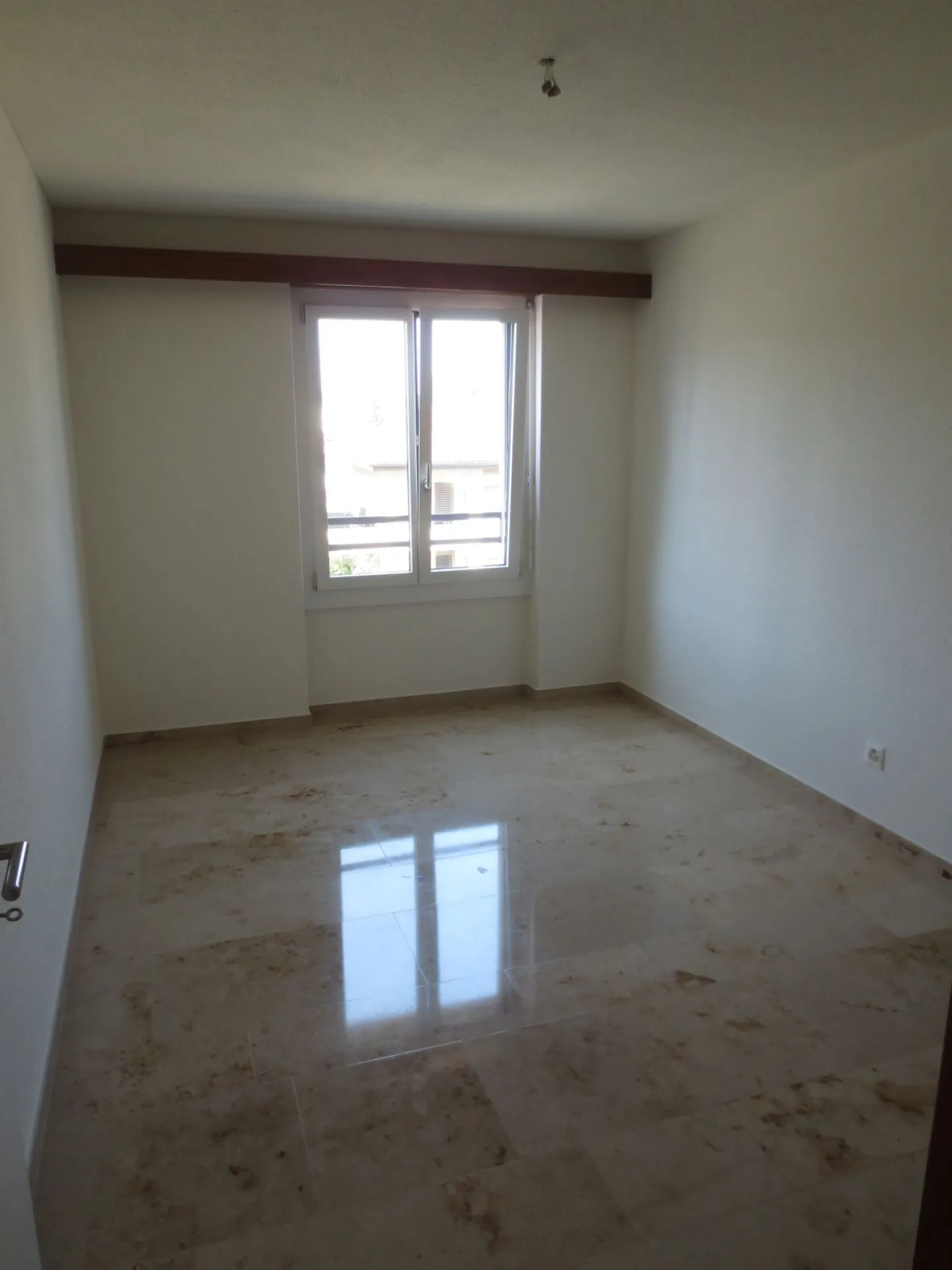 super belle appartement de 4.5 pièces - Photo 10 sur 12