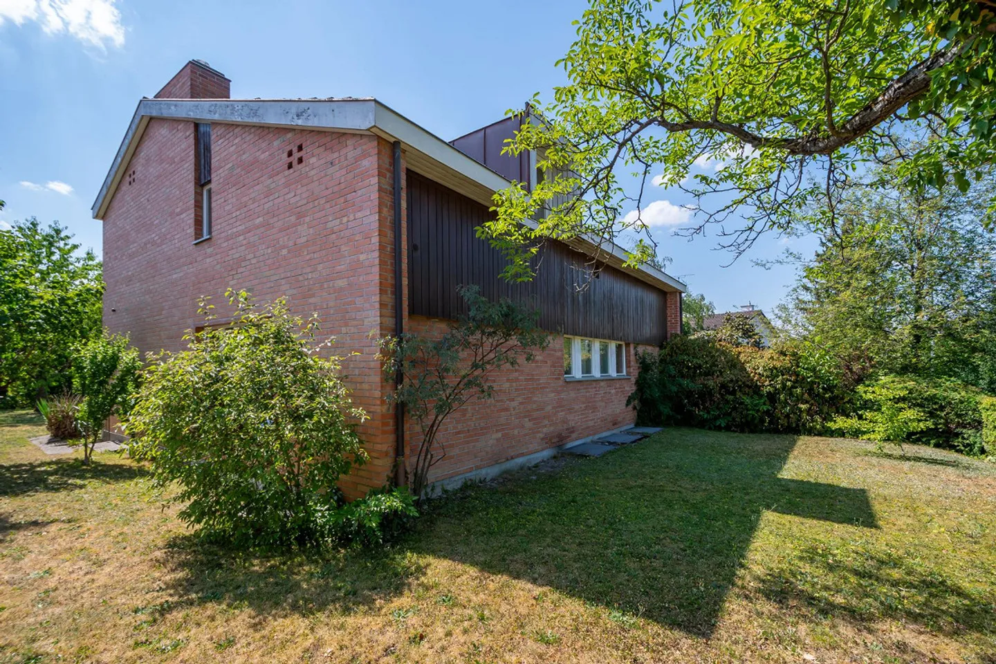 Maison individuelle au caractère unique avec un vaste espace extérieur - Photo 9 sur 22