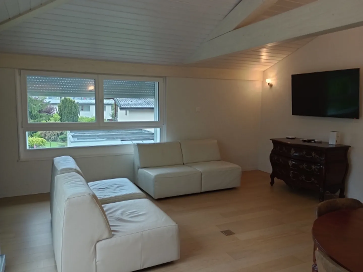 «Appartement meublé avec terrasse à 2 pas de l’ONU – calme, confort & services inclus» - Photo 1 sur 12