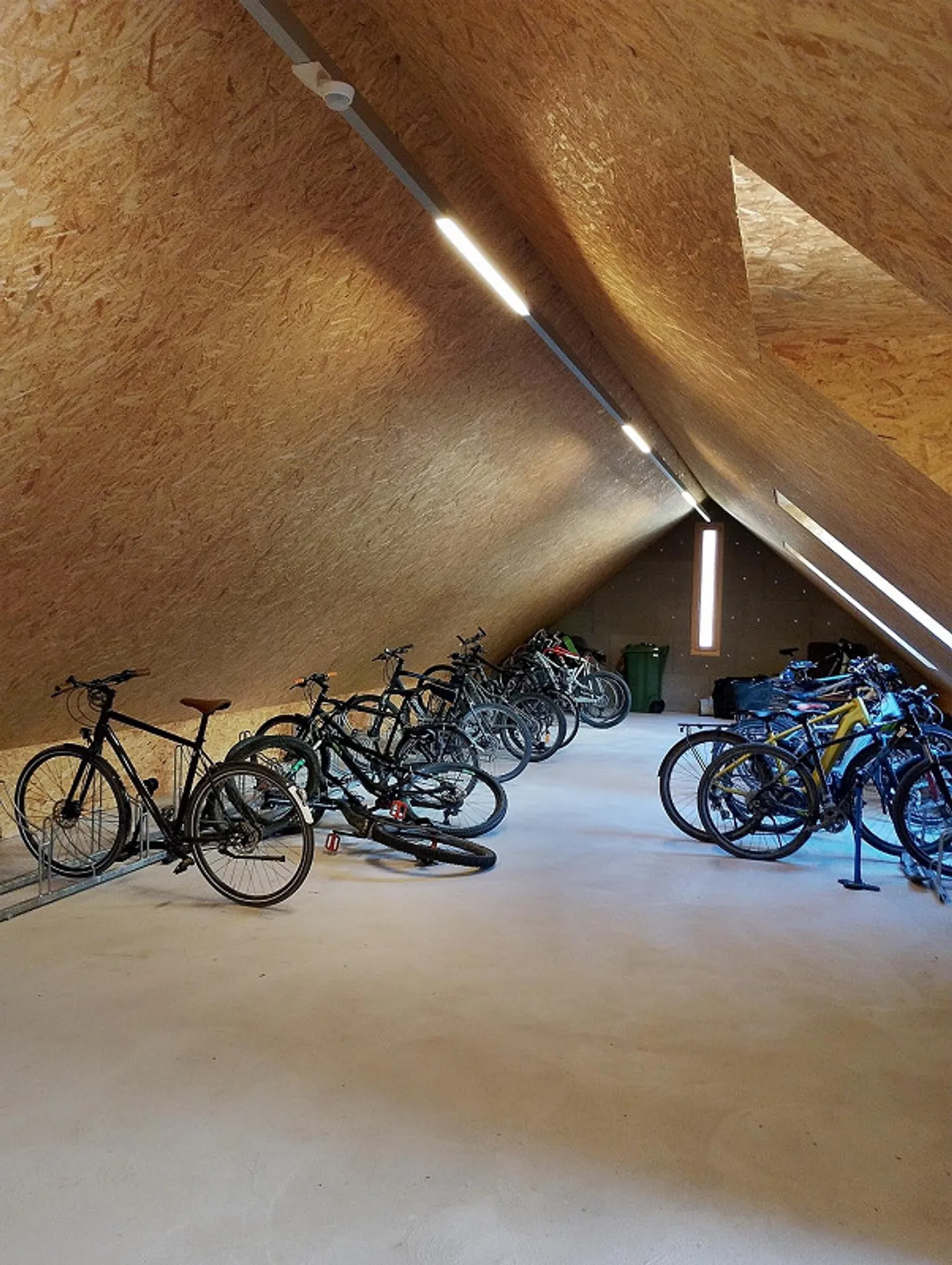 Modern Terrace Apartment with a View - Photo 16 of 16