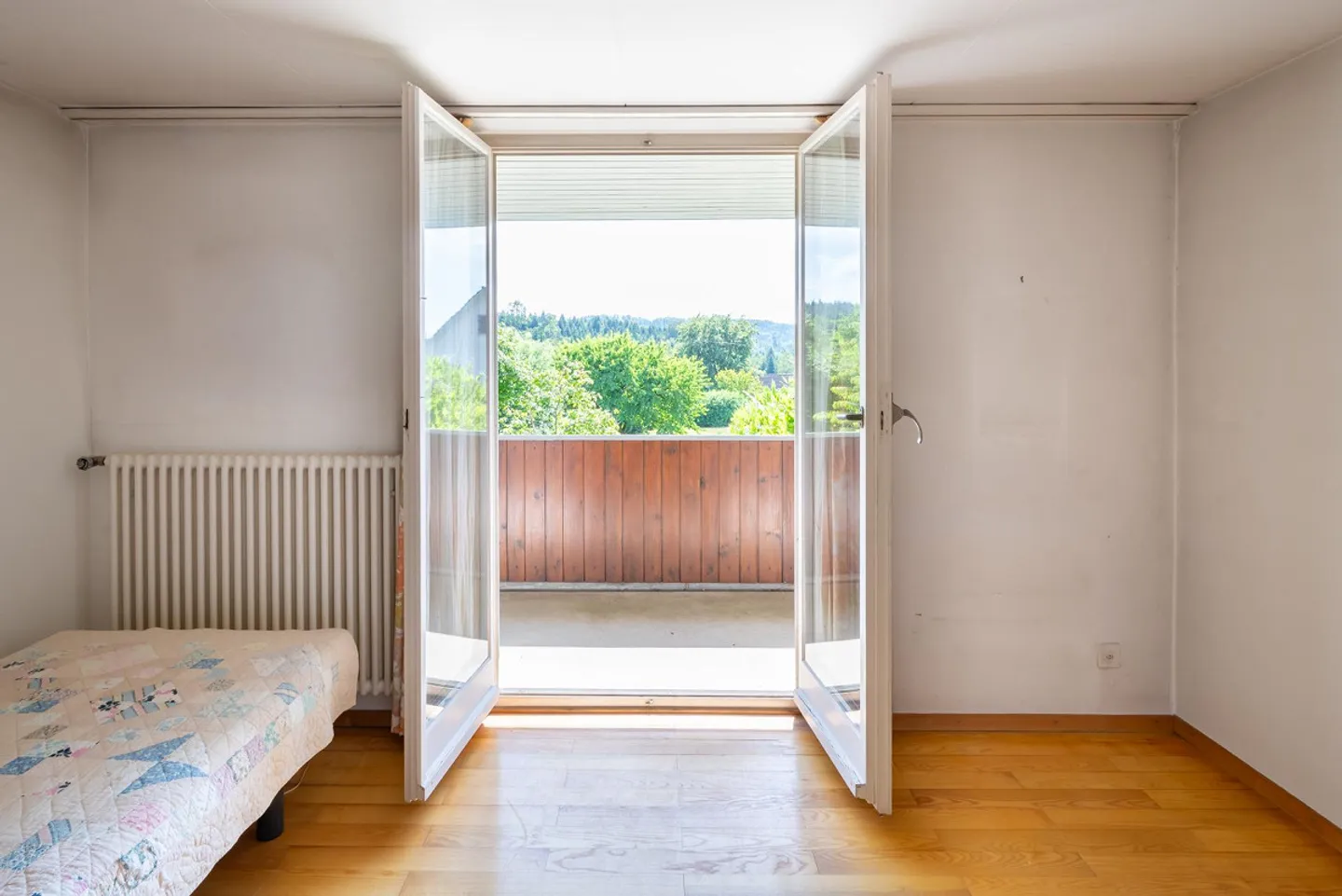 Maison individuelle au caractère unique avec un vaste espace extérieur - Photo 16 sur 22