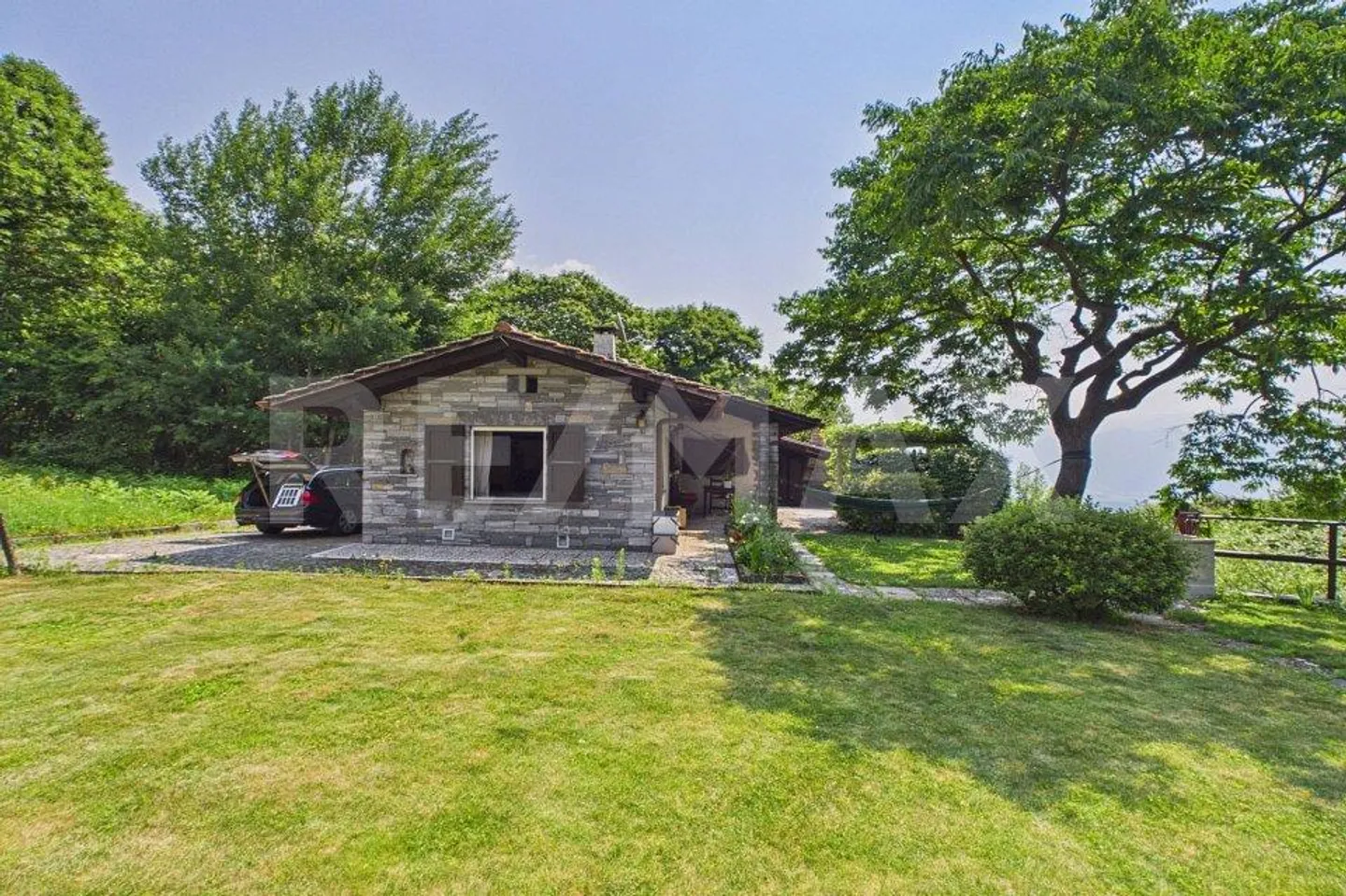 Rustic with garden, private forest and view of the Ticino Valley - Photo 12 of 13