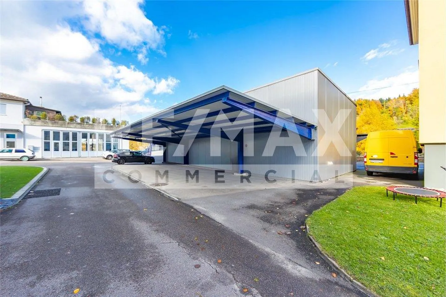 Large commercial hall for various business activities or hobbies - Photo 11 of 13