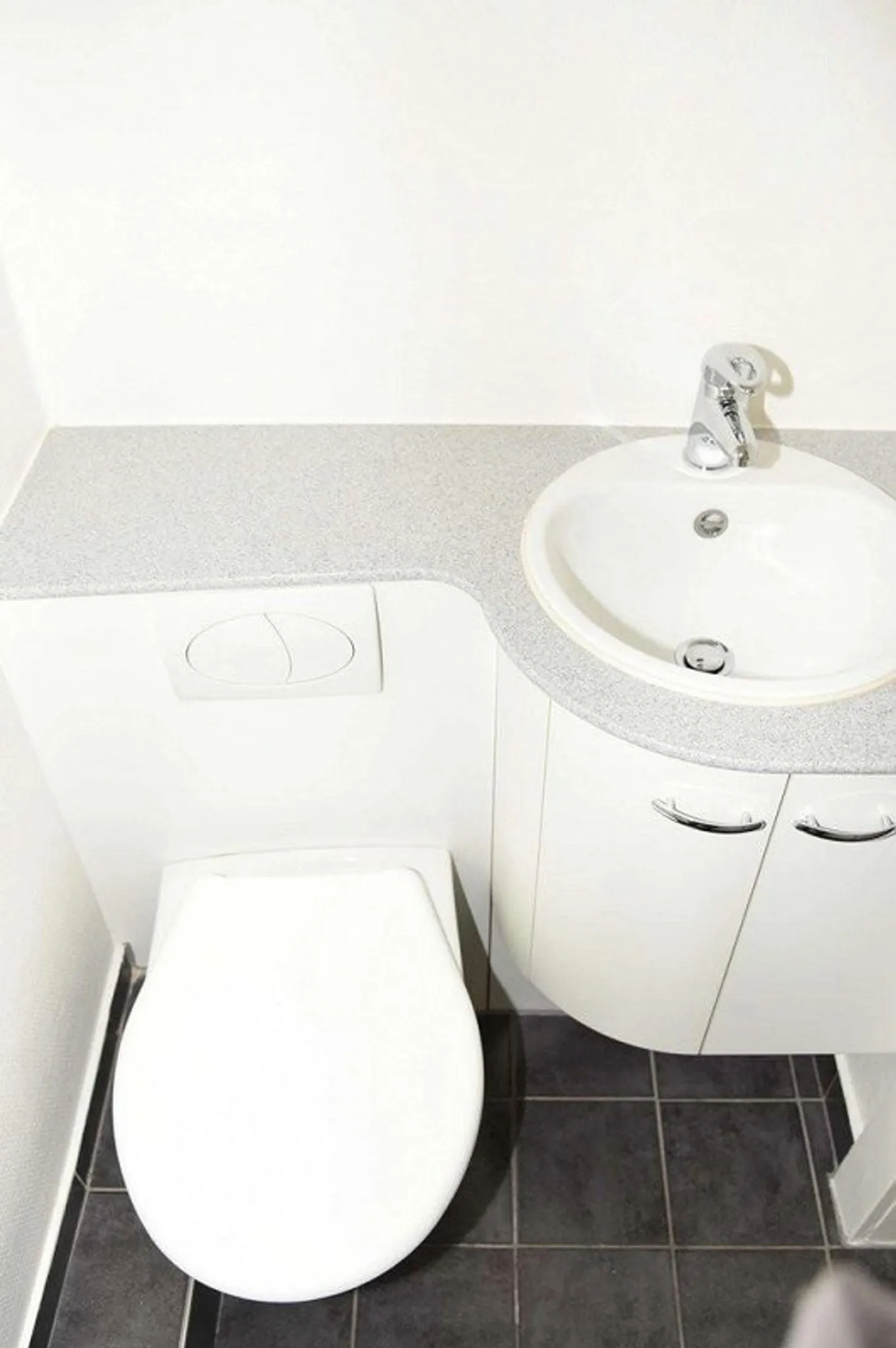 In the heart of the city center - Photo 9 of 9