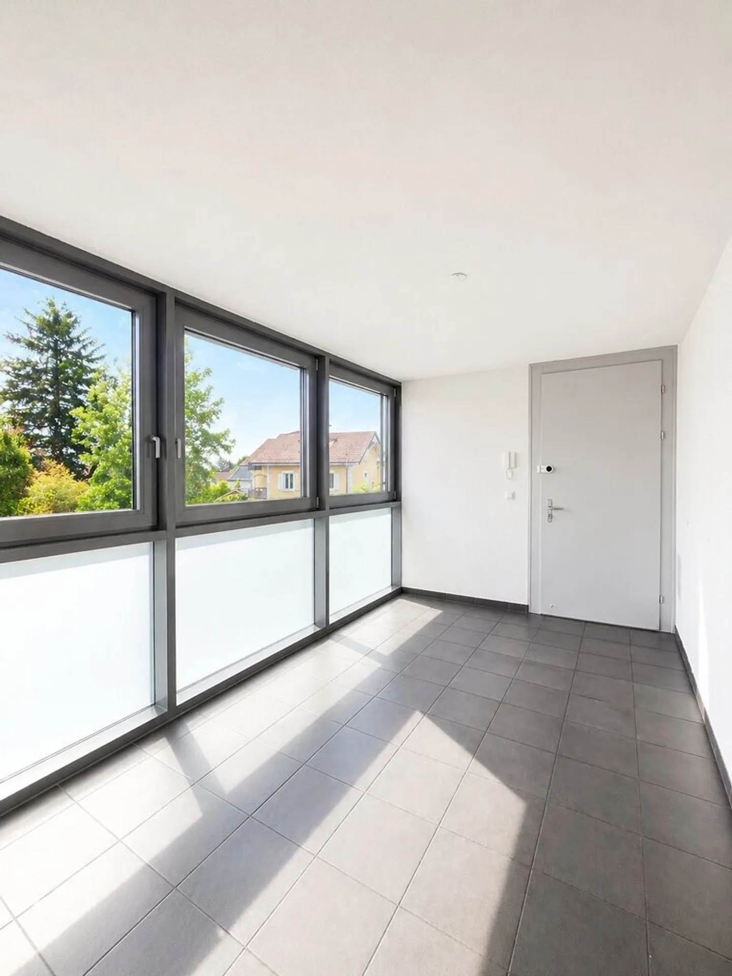 Grand appartement de 4,5 pièces - Photo 5 sur 6