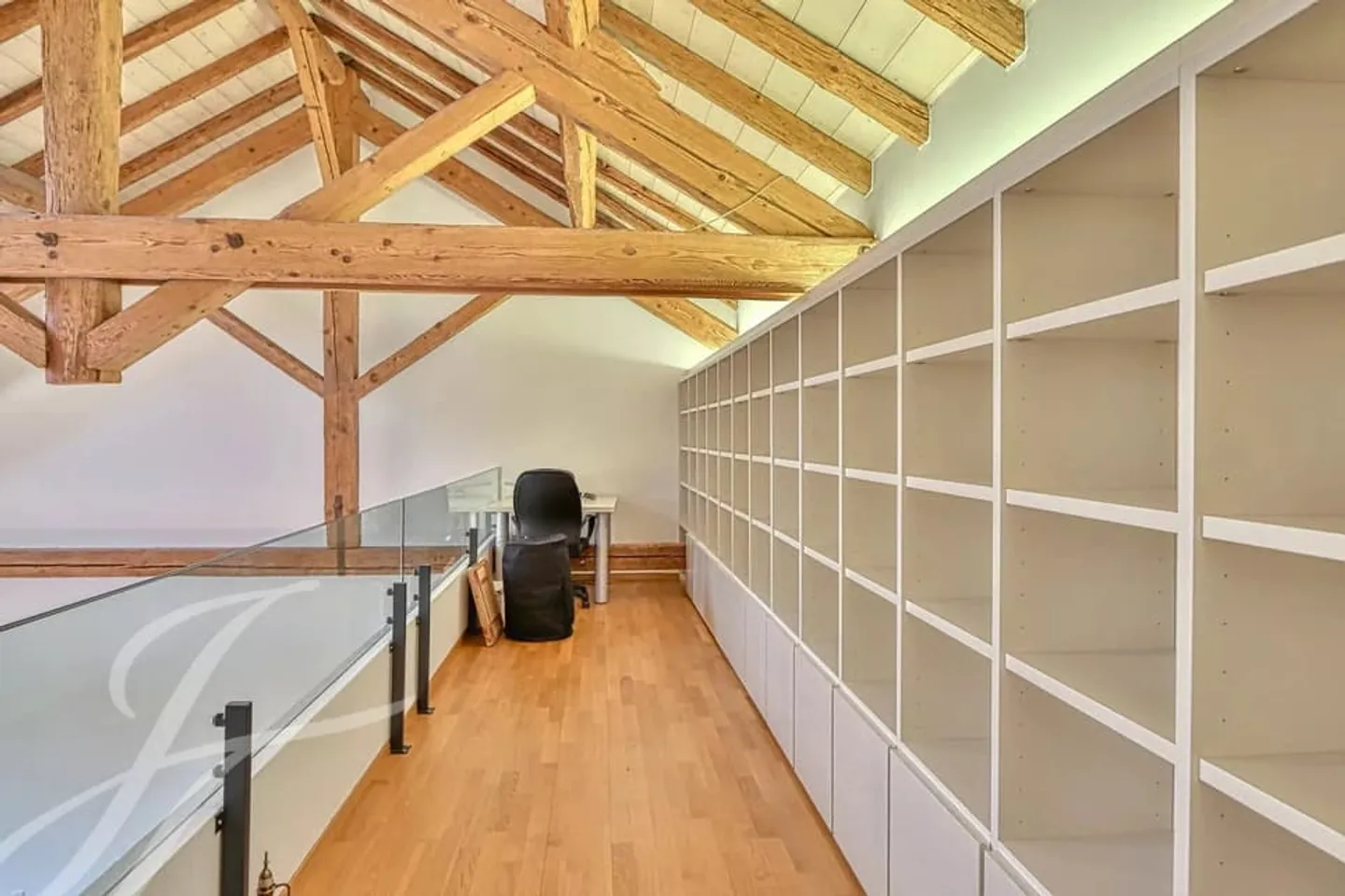 ESCLUSIVO!! Appartamento di 4,5 locali con volumi impressionanti - Foto 6 di 13