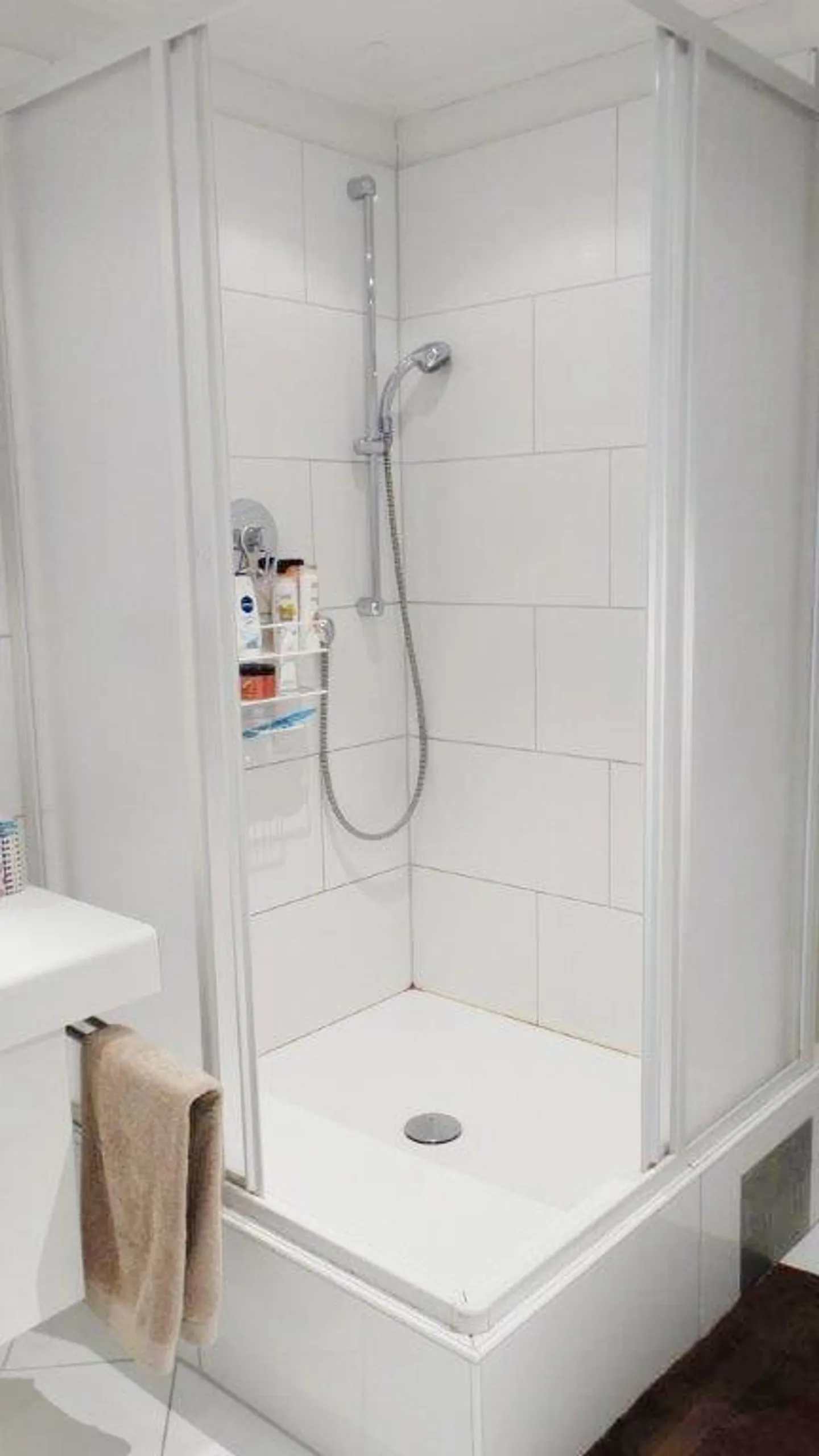 Unique living experience in a prime location in Wädenswil - Photo 10 of 12