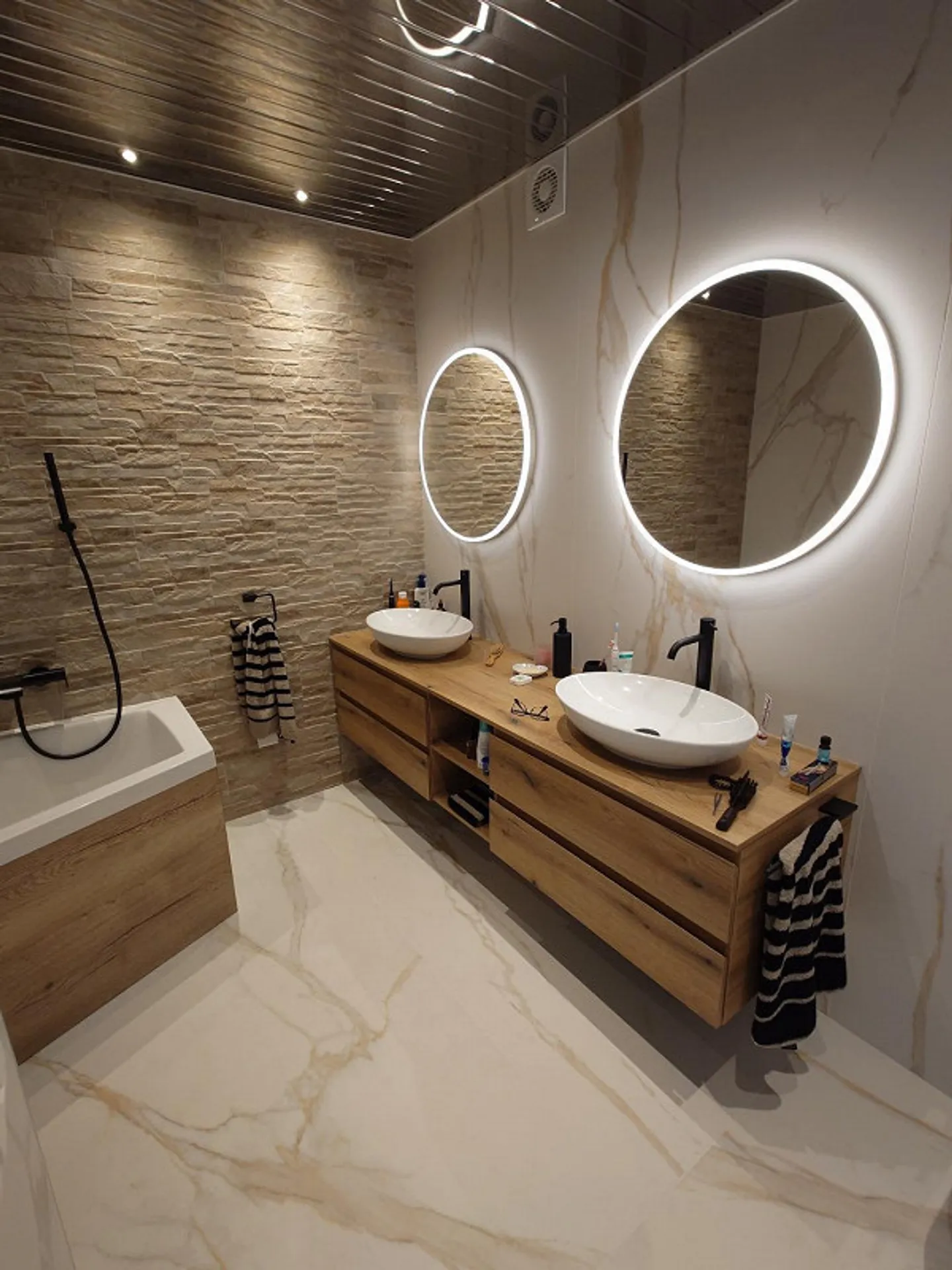 Exklusive Terrassenwohnung in Minusio - Foto 7 von 10