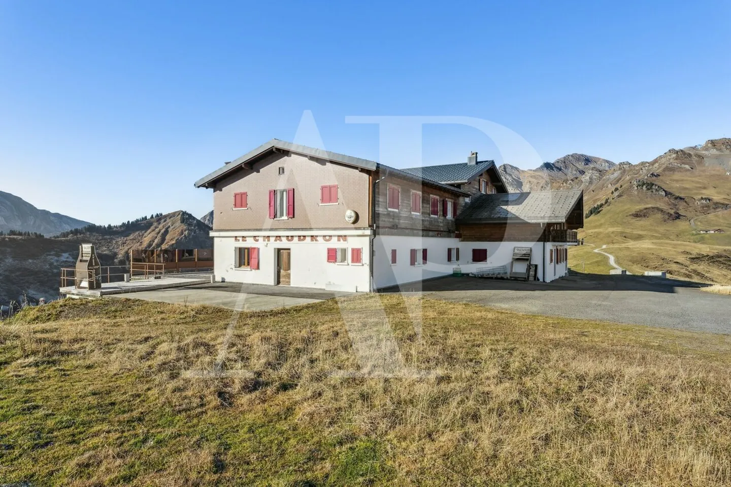 Ristorante con camere per gli ospiti ski-in-out a Champéry Planachaux - Foto 7 di 13