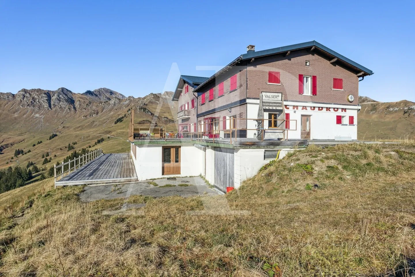Ristorante con camere per gli ospiti ski-in-out a Champéry Planachaux - Foto 9 di 13