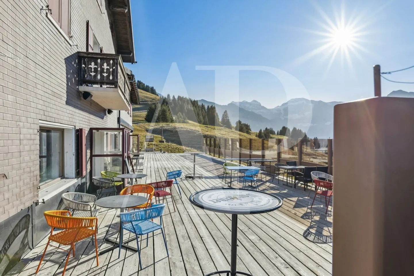 Ristorante con camere per gli ospiti ski-in-out a Champéry Planachaux - Foto 11 di 13