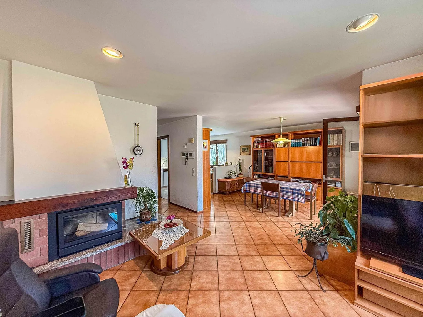 Casa gemella con giardino e locale hobby a Vezia - Foto 1 di 12