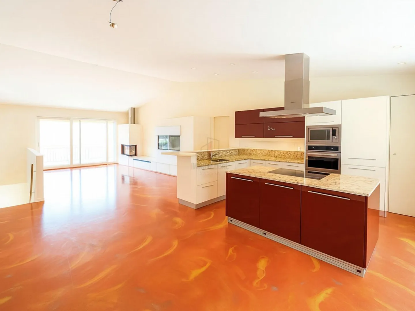 BIFAMILIARE FRAMED IN GREEN - Photo 2 of 13