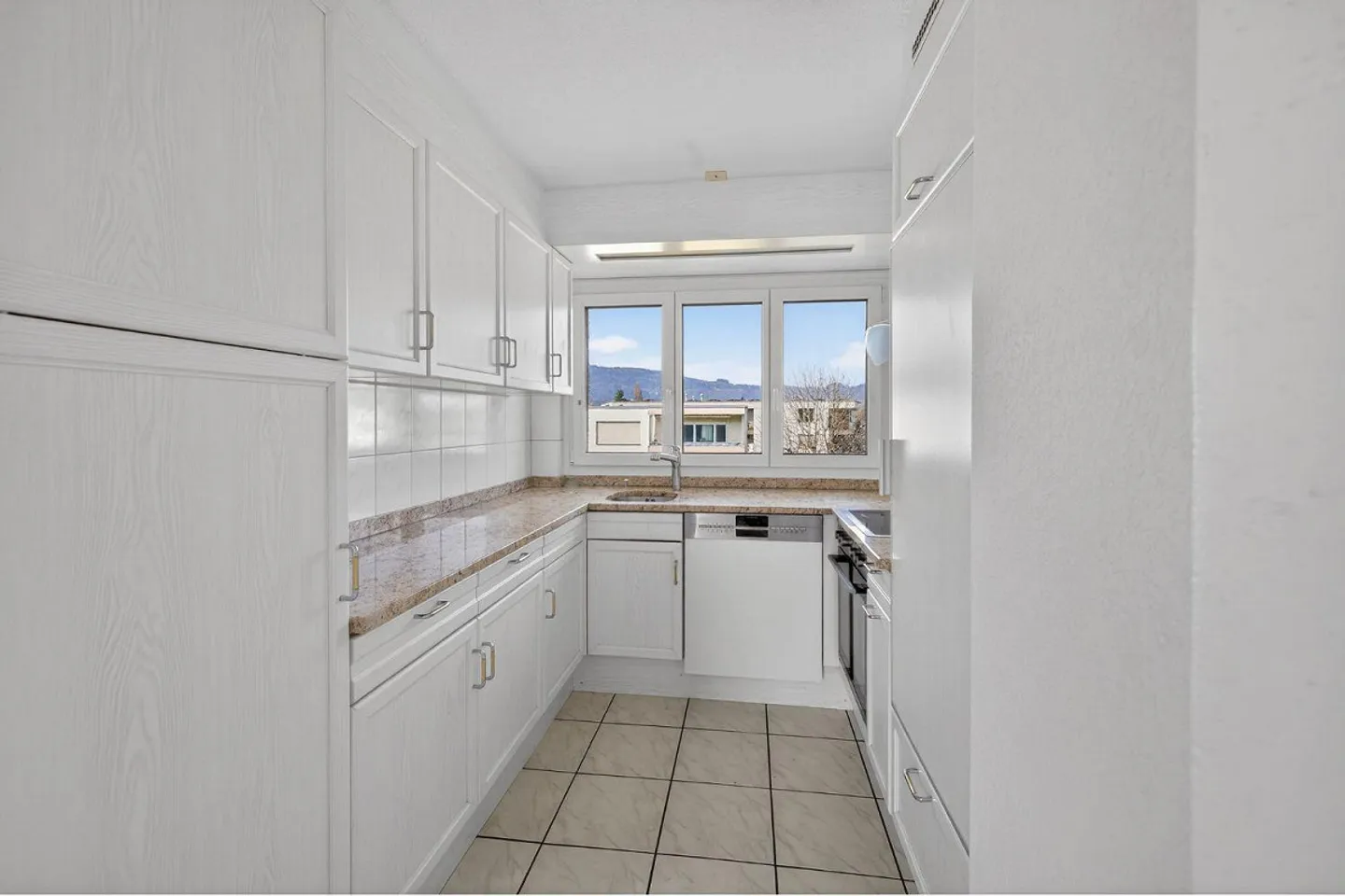 Vivere sopra i tetti di Widnau, con terrazza soleggiata e panorama... - Foto 5 di 14