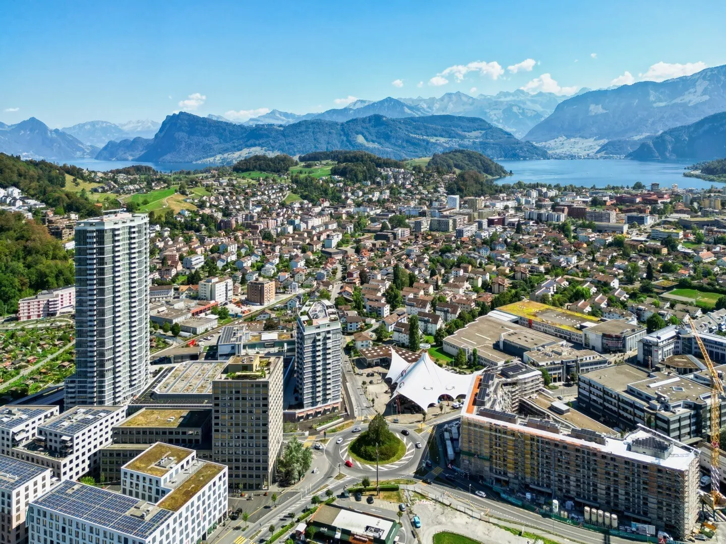 Living above the rooftops of Lucerne South - Photo 1 of 13