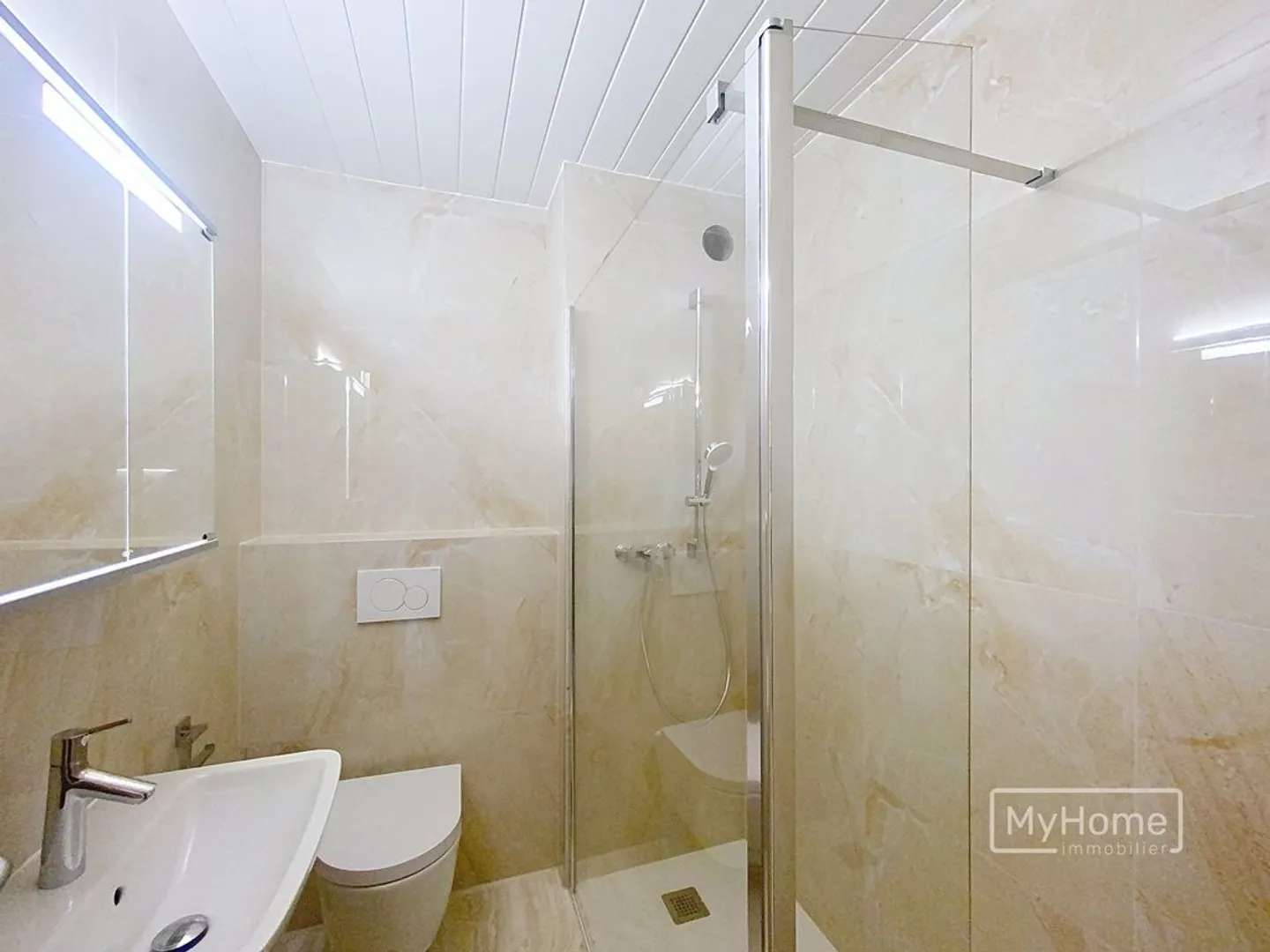 Modern and bright studio in Crissier! - Photo 3 of 3
