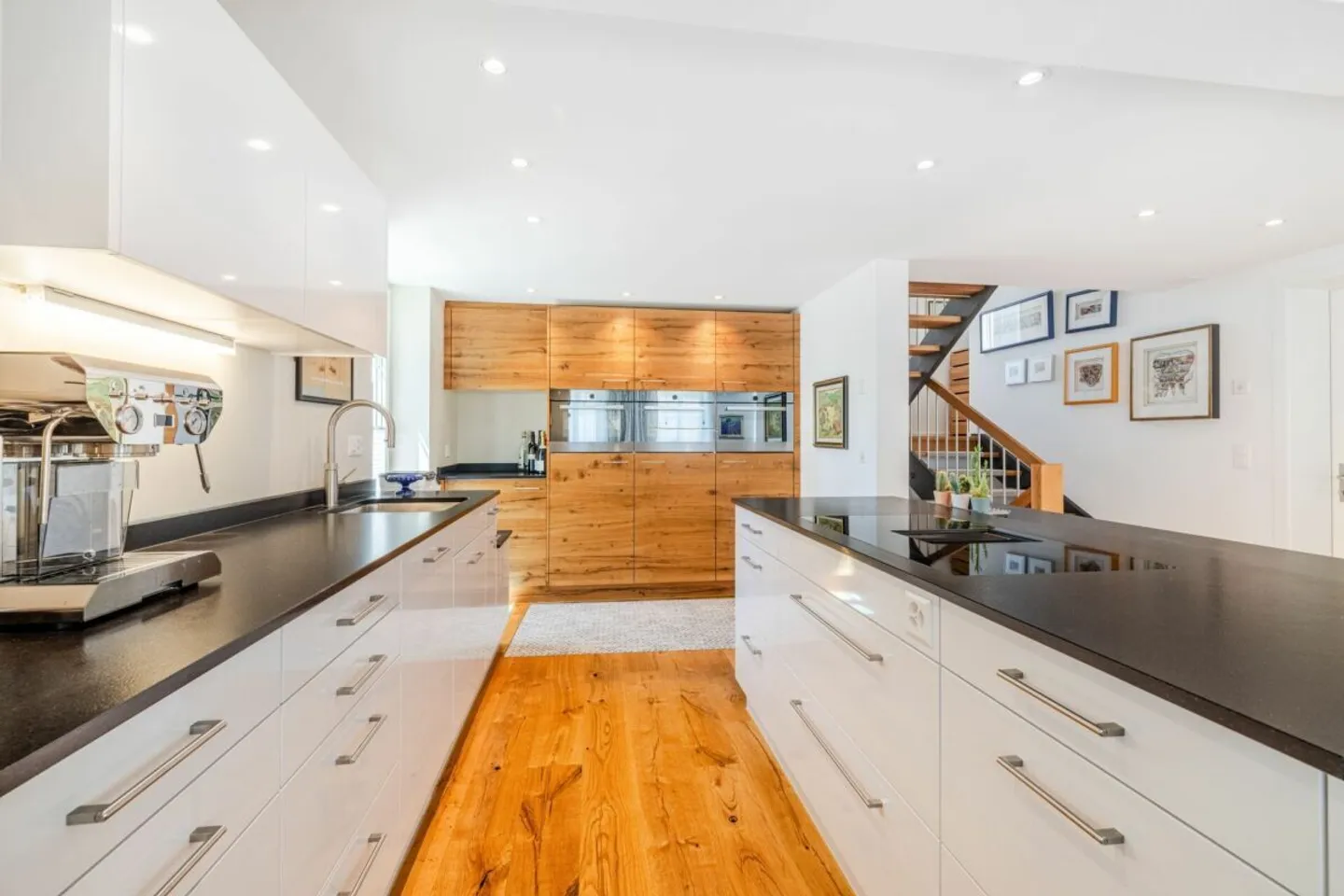 Space for the Family - Detached 5.5-Room Single-Family House in the City of St. Gallen - Photo 1 of 9