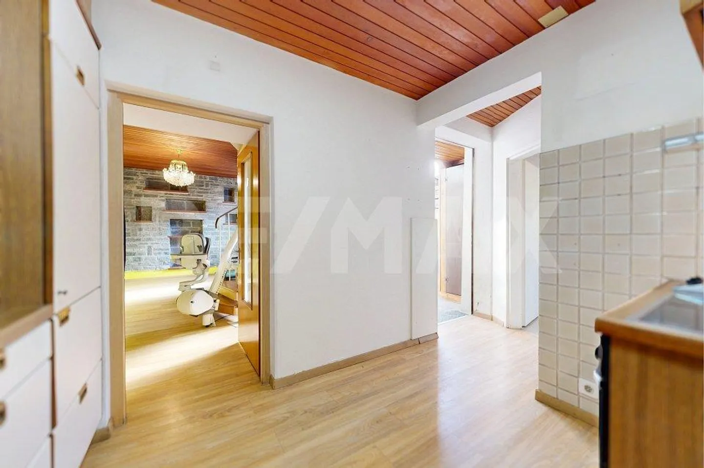 Maison mitoyenne en première périphérie - Photo 11 sur 13