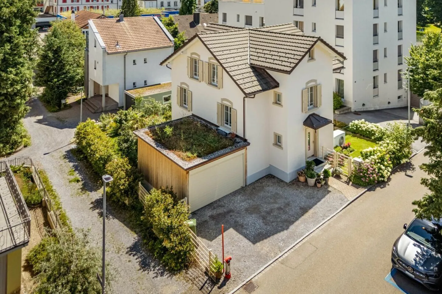 Space for the Family - Detached 5.5-Room Single-Family House in the City of St. Gallen - Photo 4 of 9
