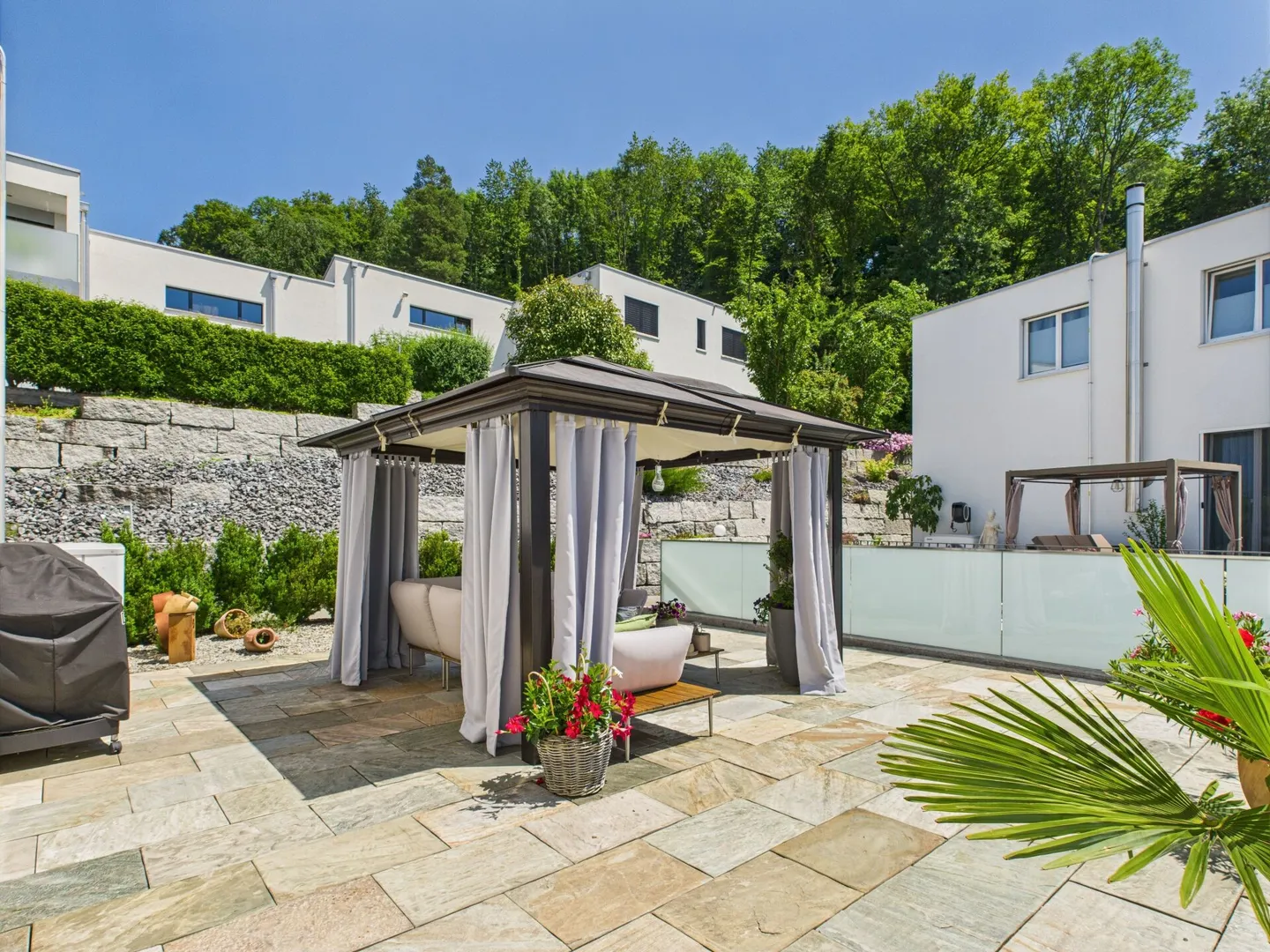 Modernes Einfamilienhaus in Zeiningen - Foto 1 von 12