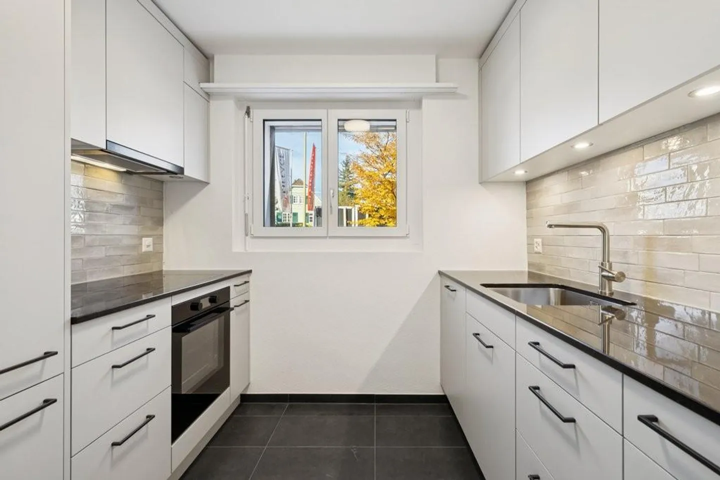 ** Neu sanierte Wohnung ** - Foto 2 von 5