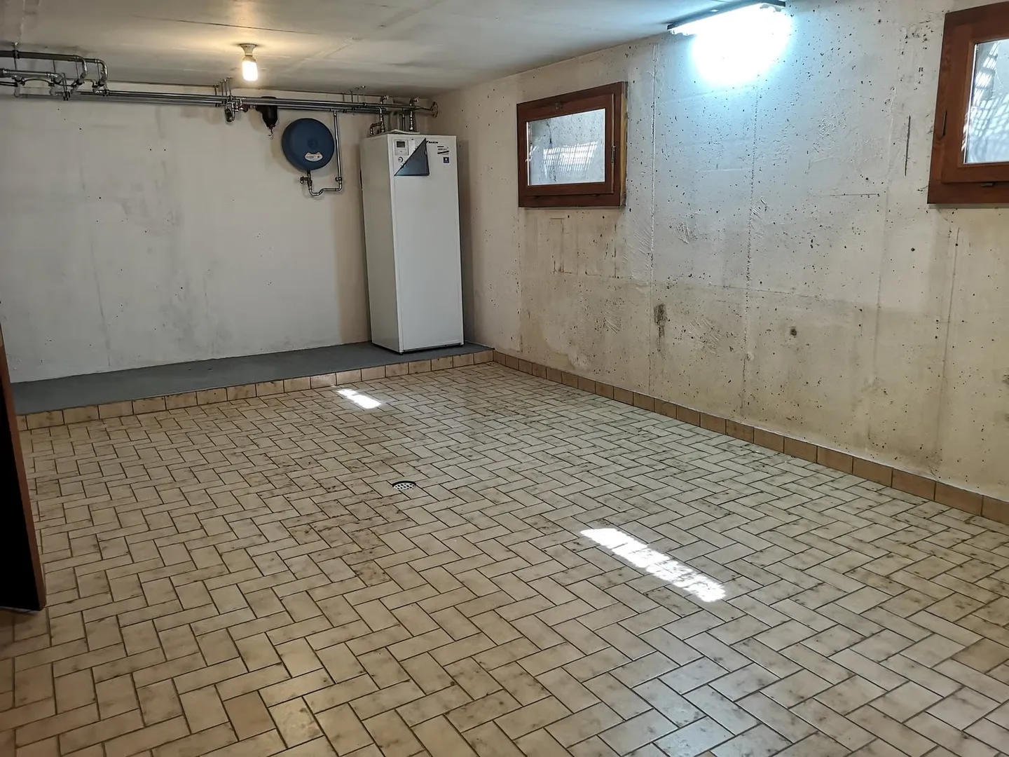 Grande casa 5.5 locali, ca. 120m2, terreno 802m2, con garage, posti auto, terrazza, legnaia - Foto 38 di 41